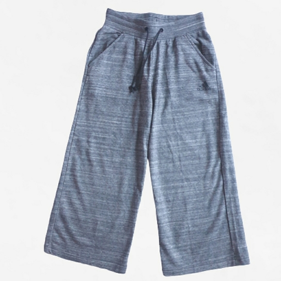 Adidas Women's Sport 2 Street French Terry Wide Culottes in a 2-Tone Grey XS - Picture 7 of 16